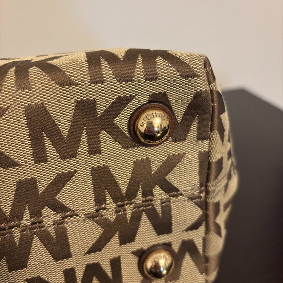 Michael Kors Jet Set Signature Tan Brown Gold Chain Handle Tote Bag - Picture 10 of 14